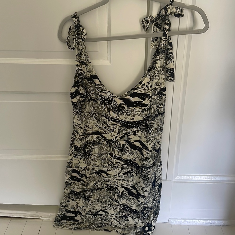 Reformation Yves Dress Size 6 - Picture 4 of 10